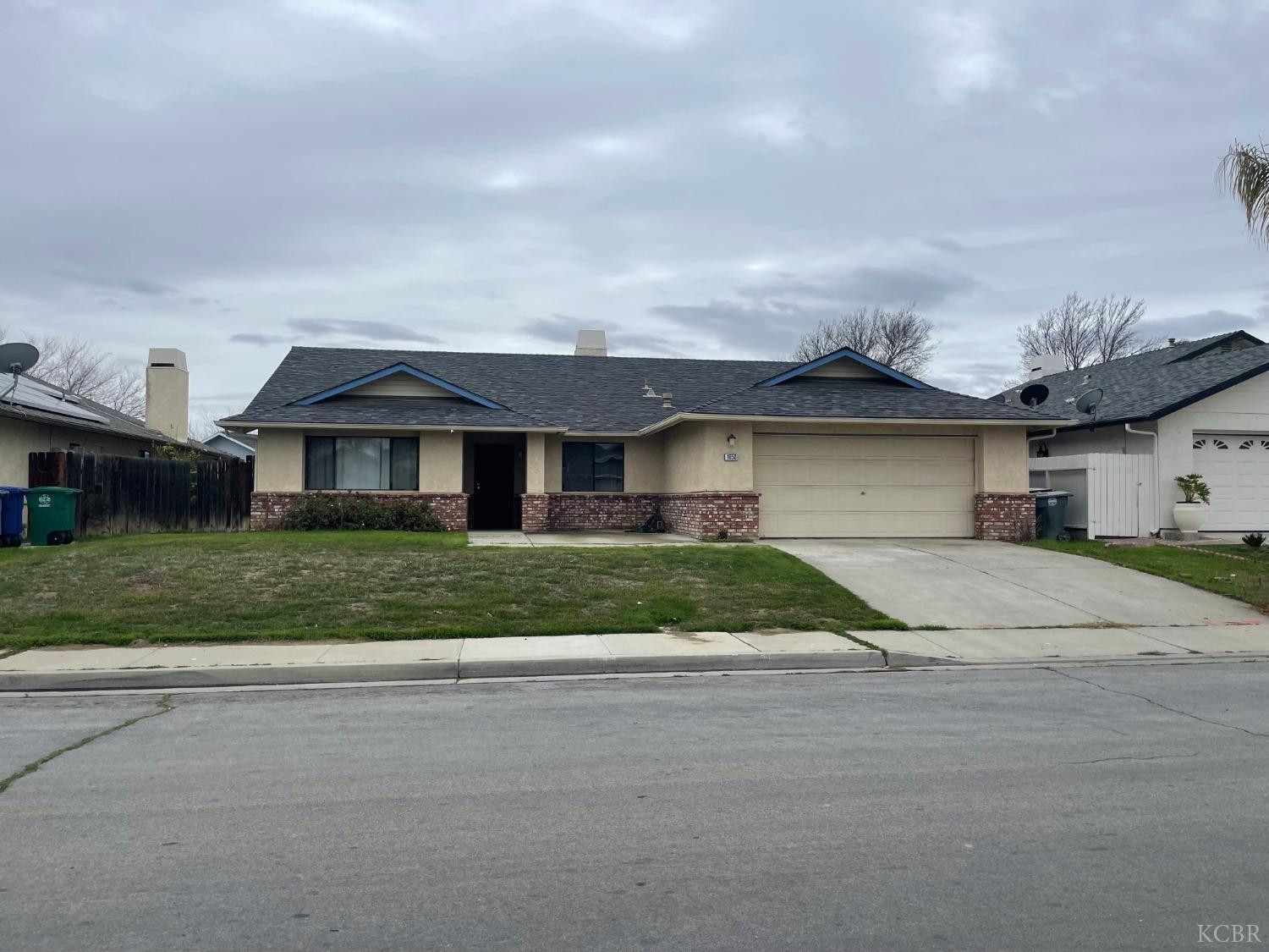 1650 Saltbrush Ave, Coalinga, CA 93210