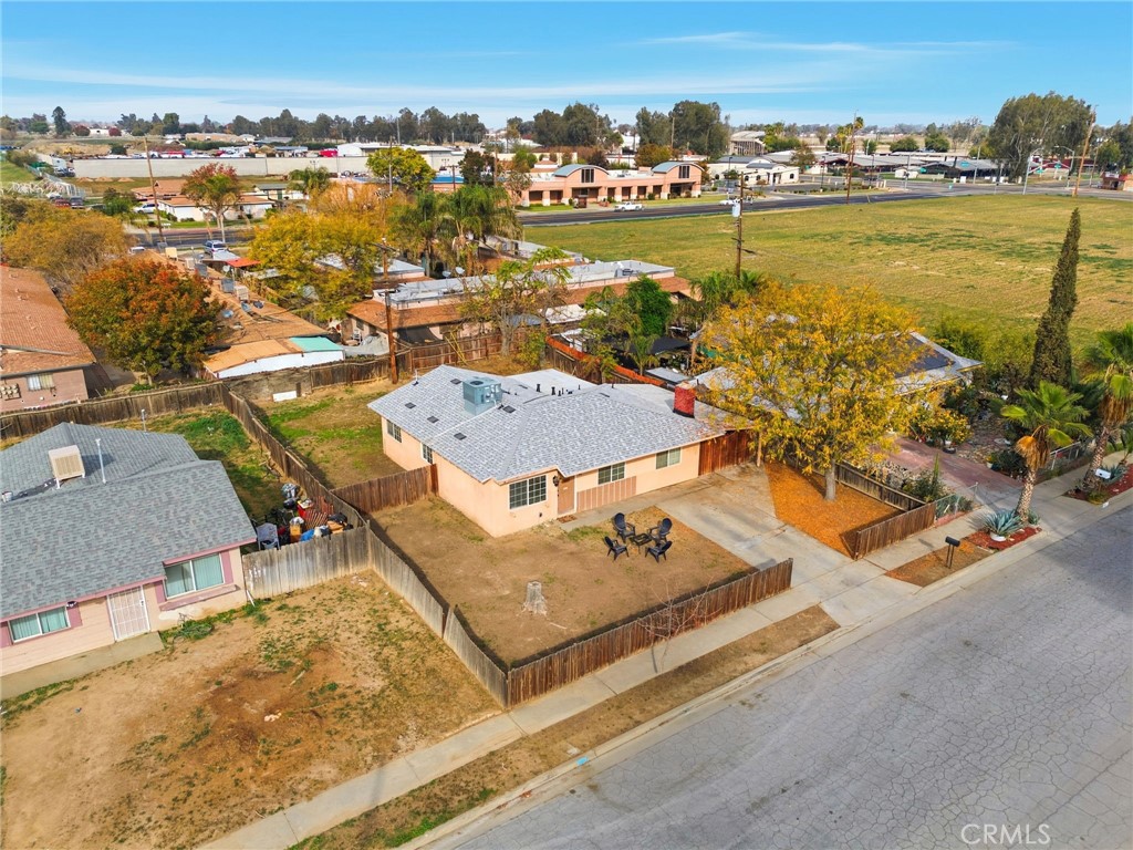 404 San Madina, Hanford, CA 93230