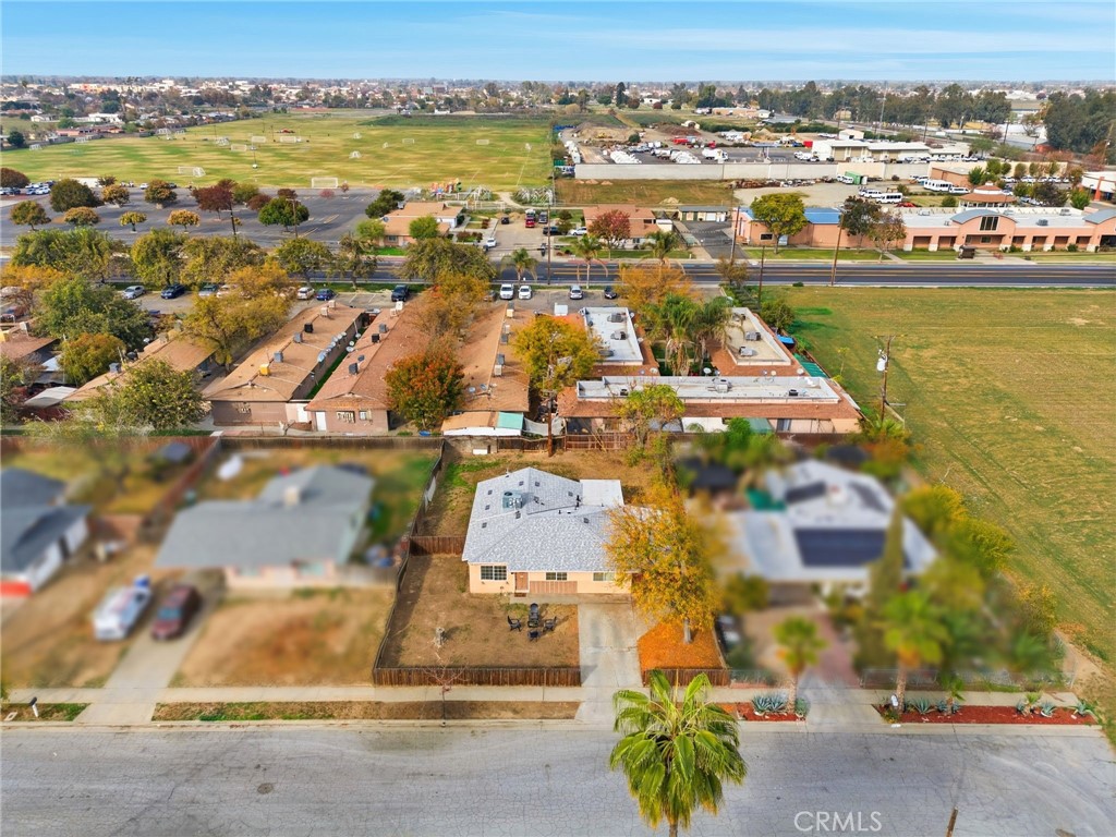 404 San Madina, Hanford, CA 93230