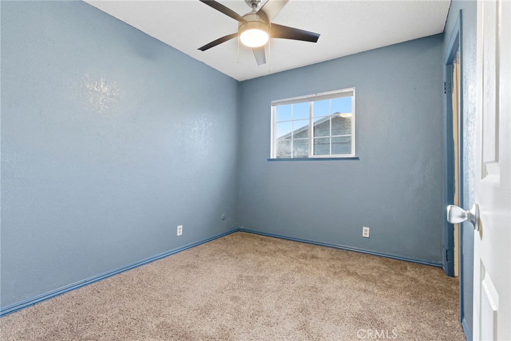 404 San Madina, Hanford, CA 93230