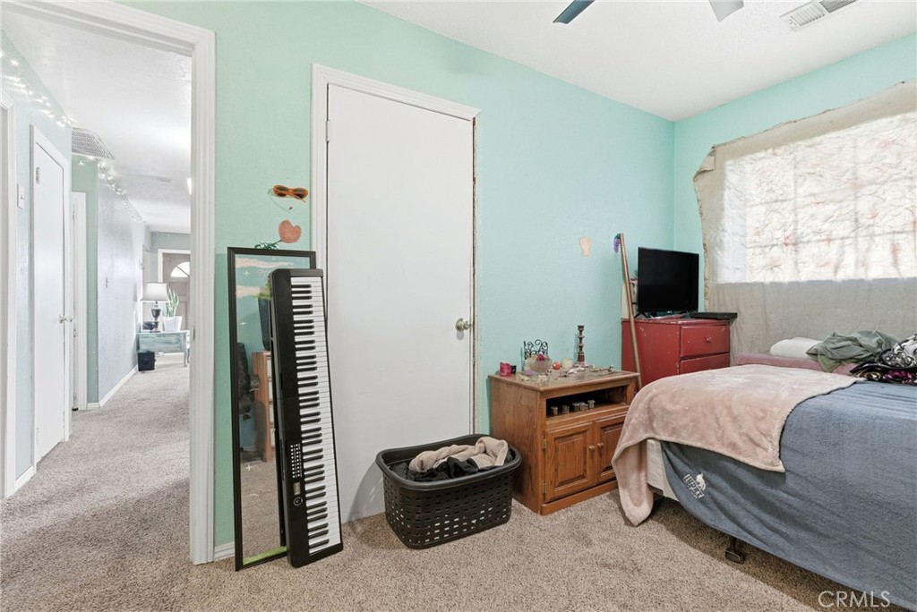 404 San Madina, Hanford, CA 93230