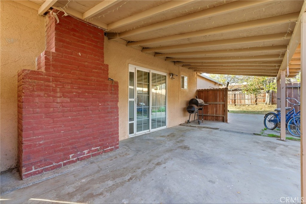 404 San Madina, Hanford, CA 93230