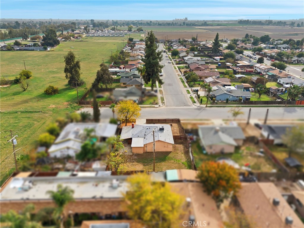 404 San Madina, Hanford, CA 93230