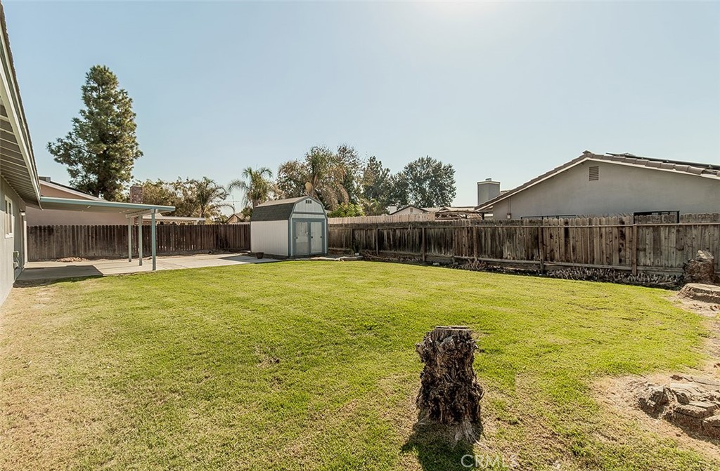 1093 Raymond, Hanford, CA 93230