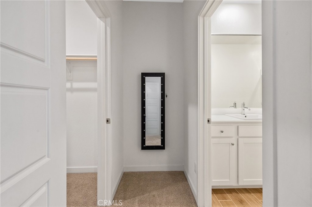 1754 N Aster Lake Rd, Hanford, CA 93230