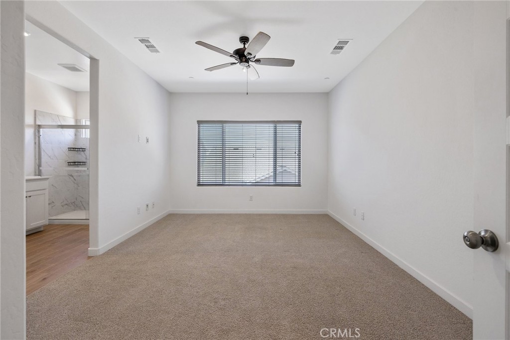 1754 N Aster Lake Rd, Hanford, CA 93230