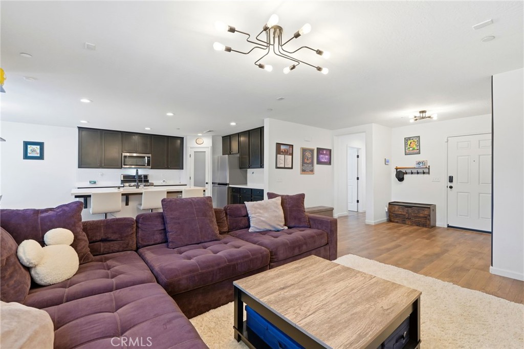 2045 W Chianti Way, Hanford, CA 93230