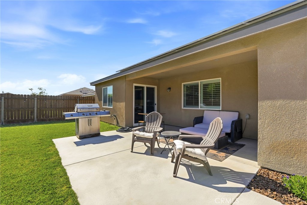 2045 W Chianti Way, Hanford, CA 93230