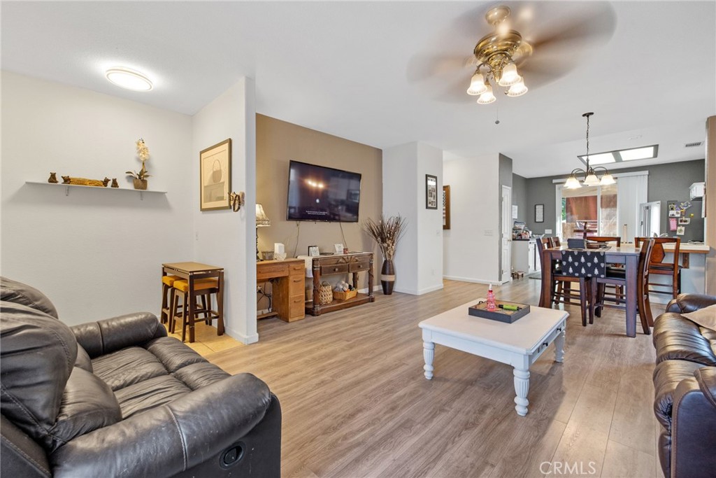 1963 W Merritt, Hanford, CA 93230