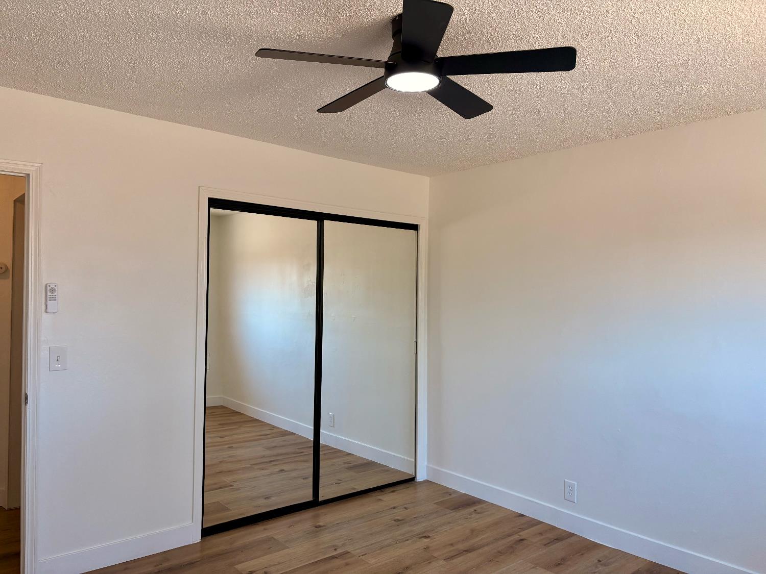 10153 Martin Rd, Hanford, CA 93230