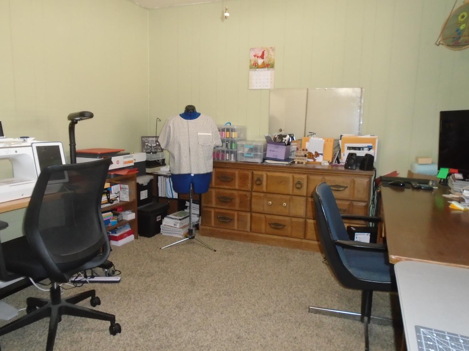 852 #2 E Grangeville Blvd #2, Hanford, CA 93230