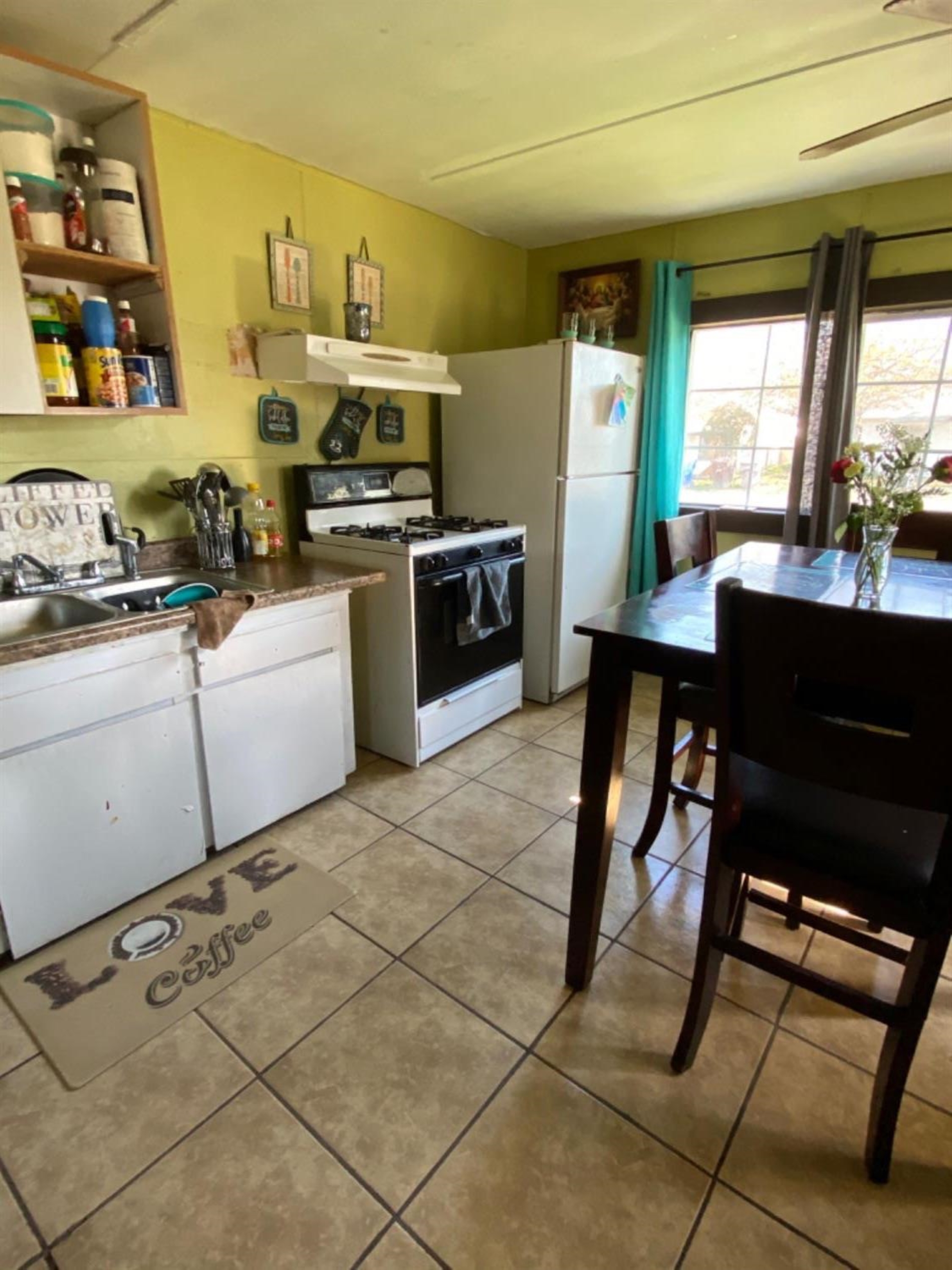 11710 11712 3rd Place, Hanford, CA 93230