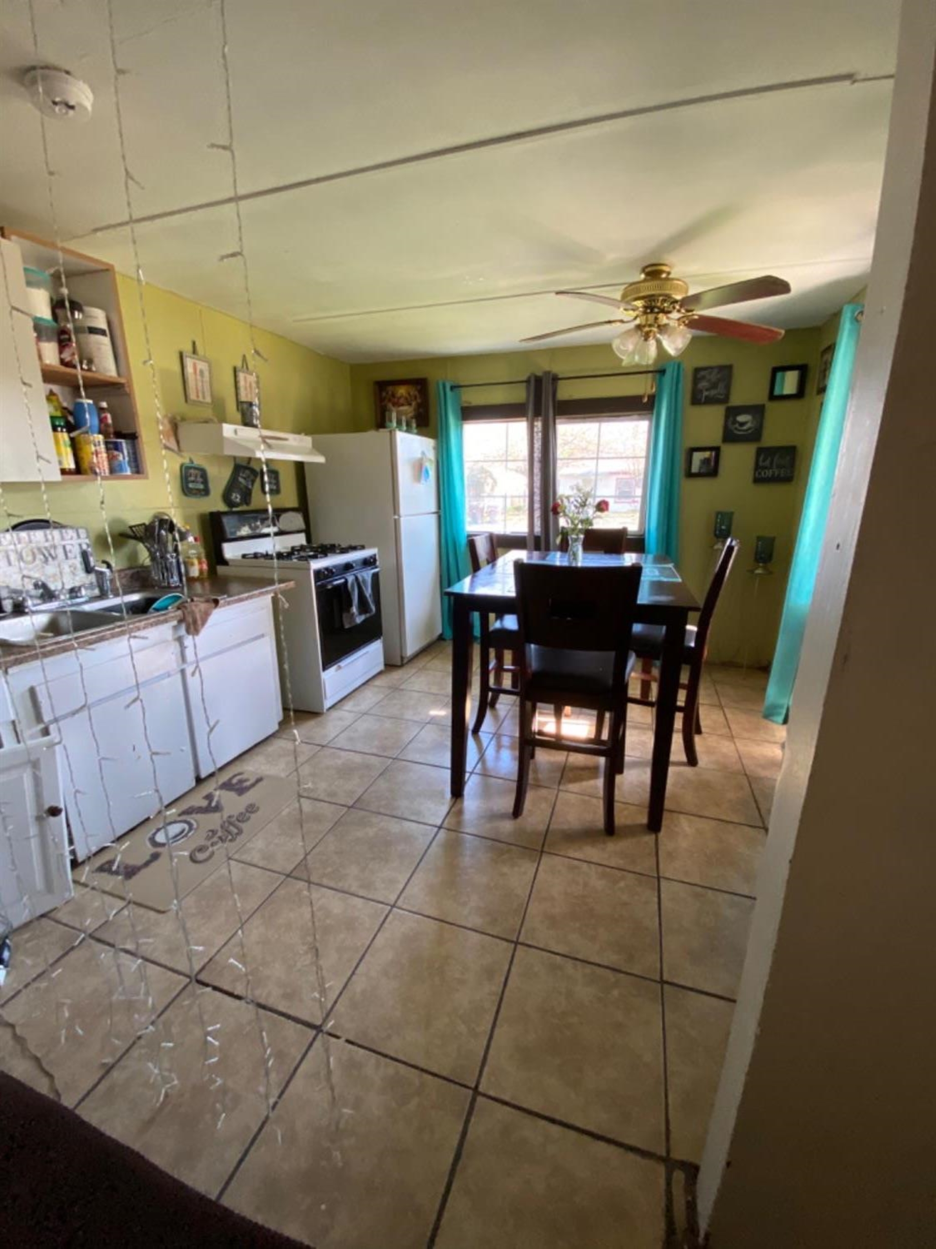 11710 11712 3rd Place, Hanford, CA 93230