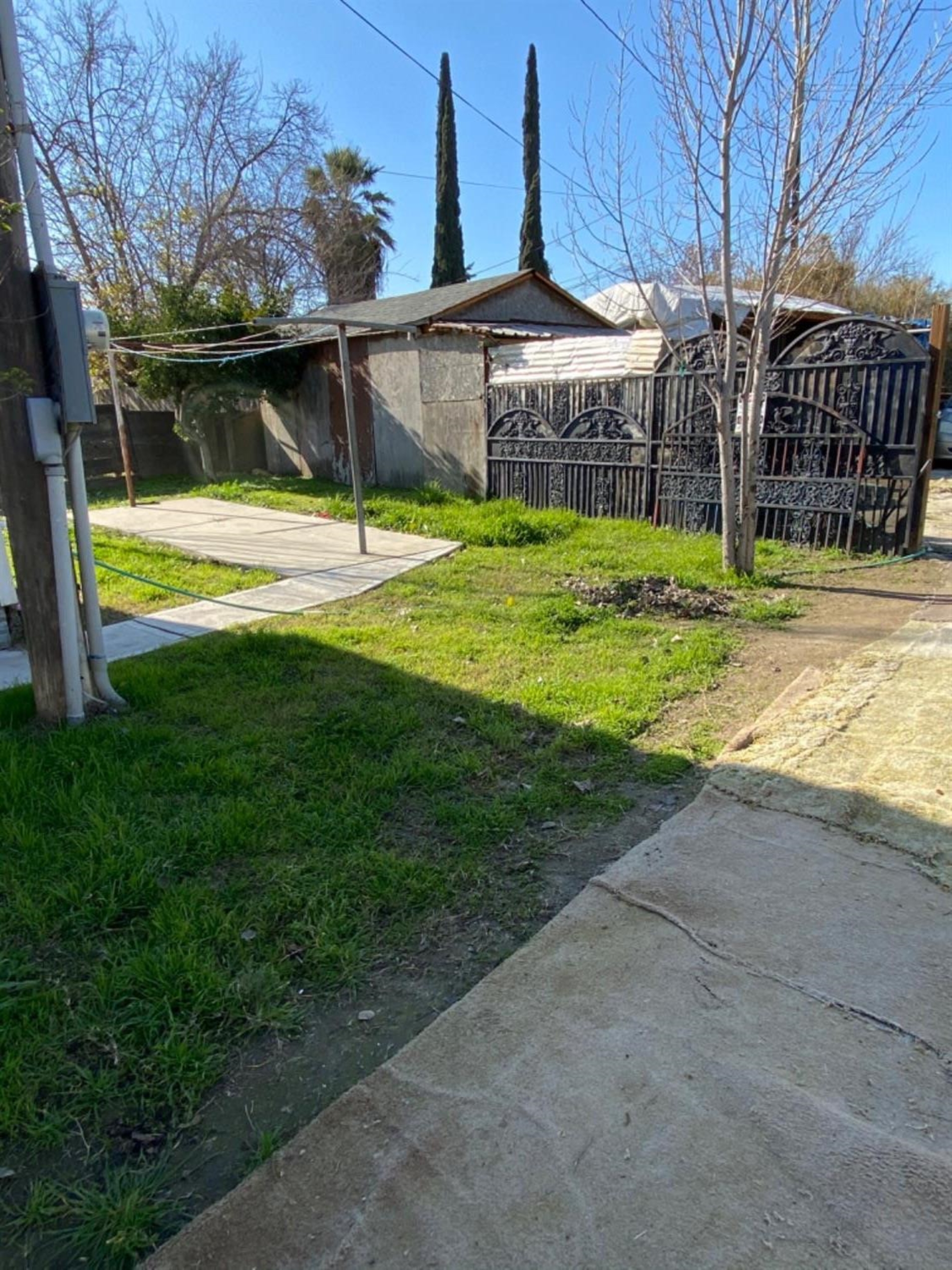 11710 11712 3rd Place, Hanford, CA 93230