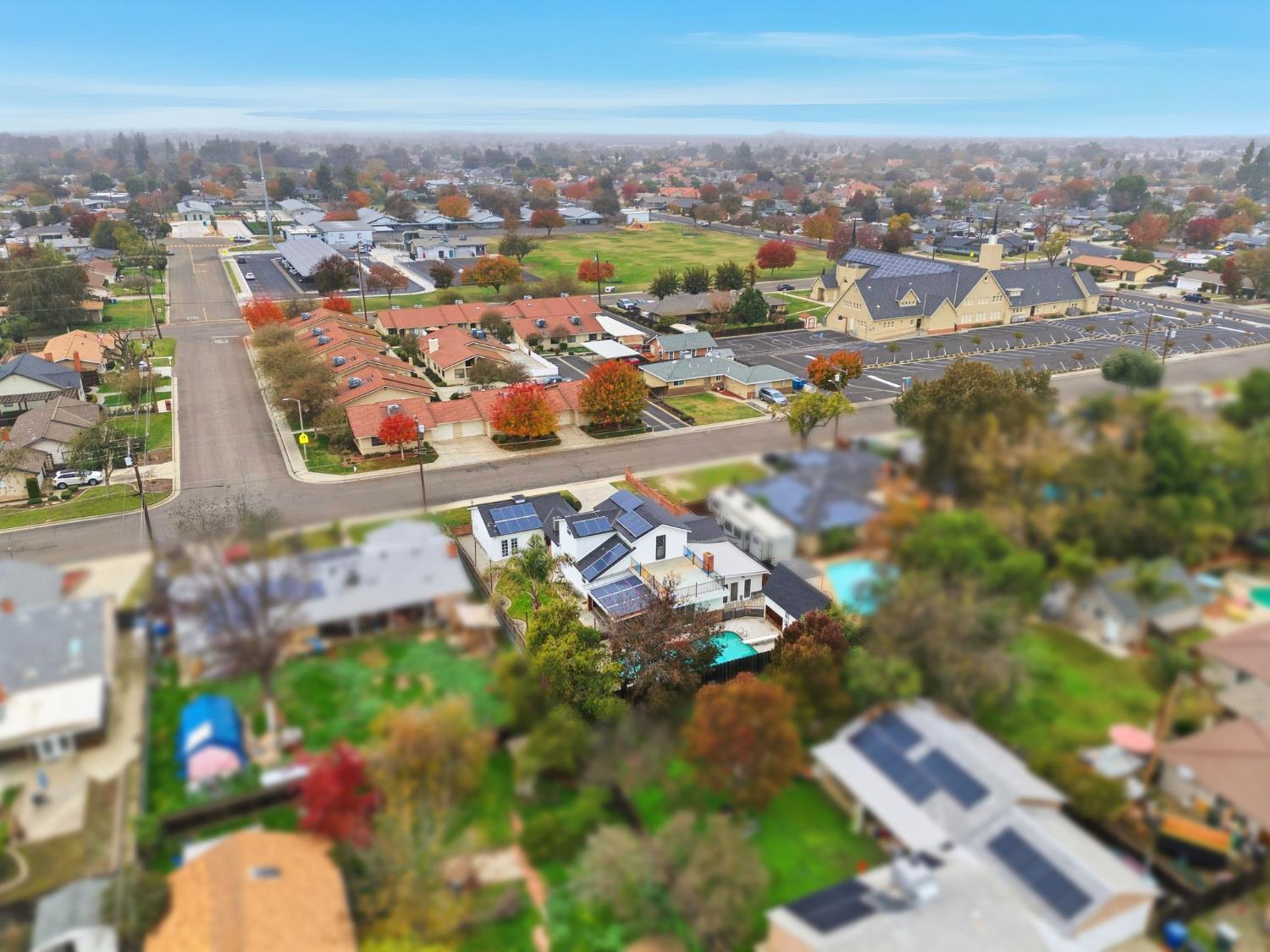 2111 Carter Way, Hanford, CA 93230