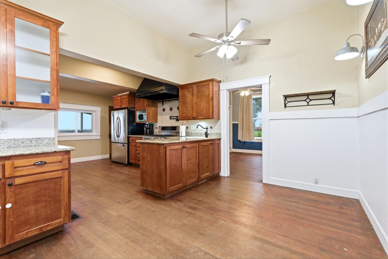 9547 Iona, Hanford, CA 93230