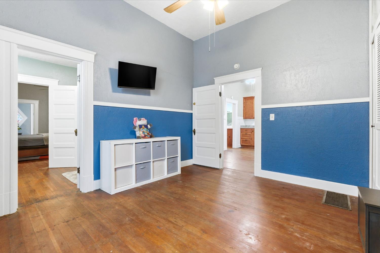 9547 Iona, Hanford, CA 93230