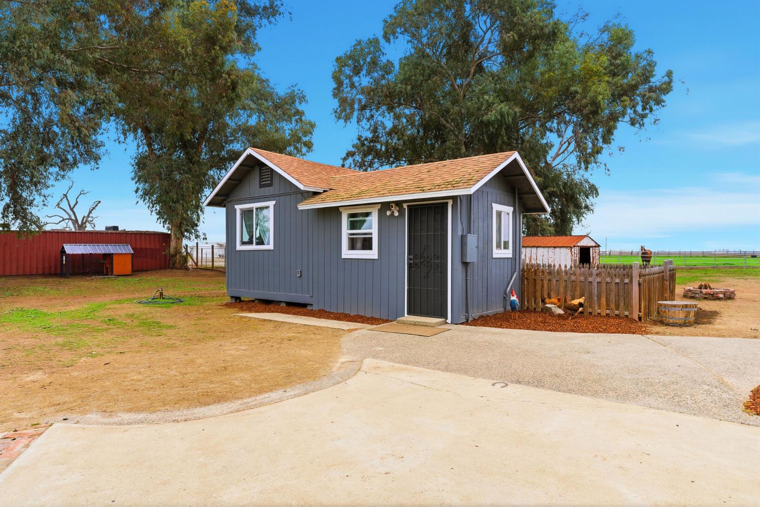 9547 Iona, Hanford, CA 93230