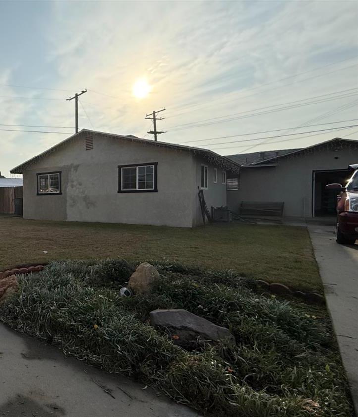 1415 Hayden Ave, Hanford, CA 93230
