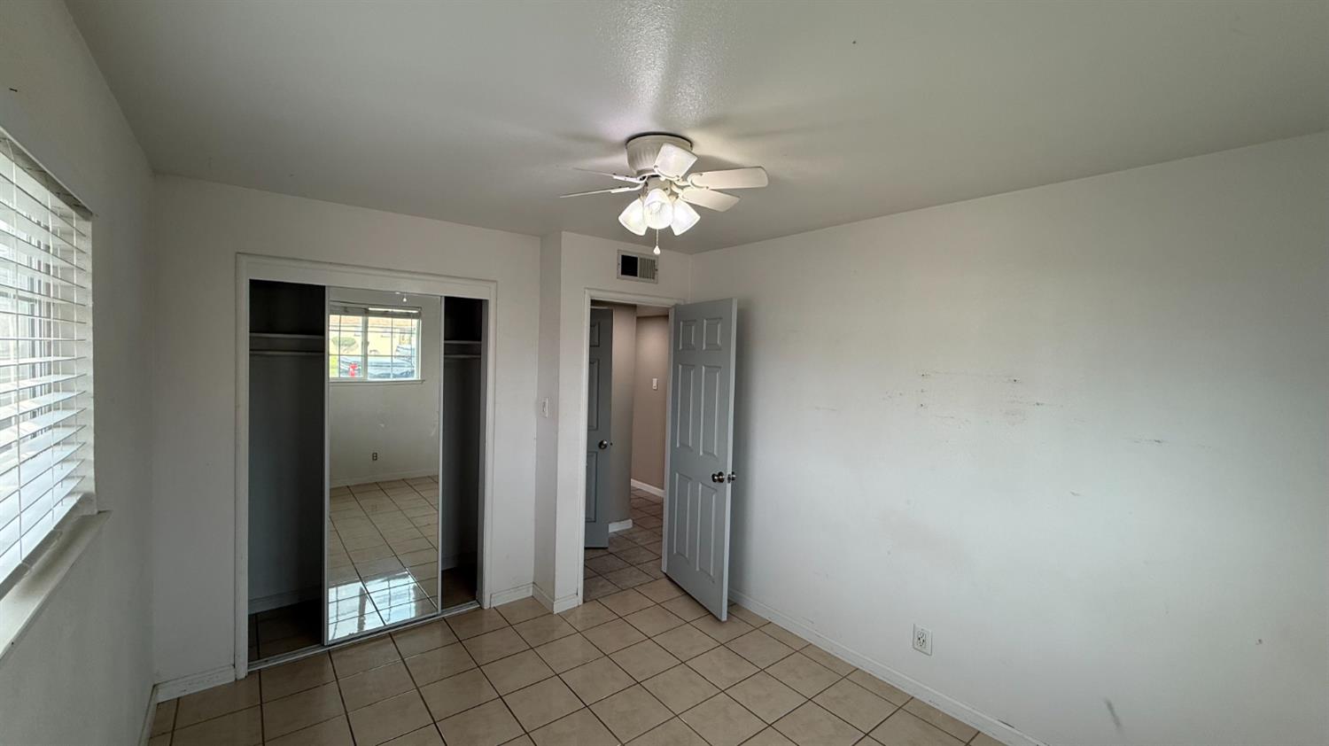 1415 Hayden Ave, Hanford, CA 93230