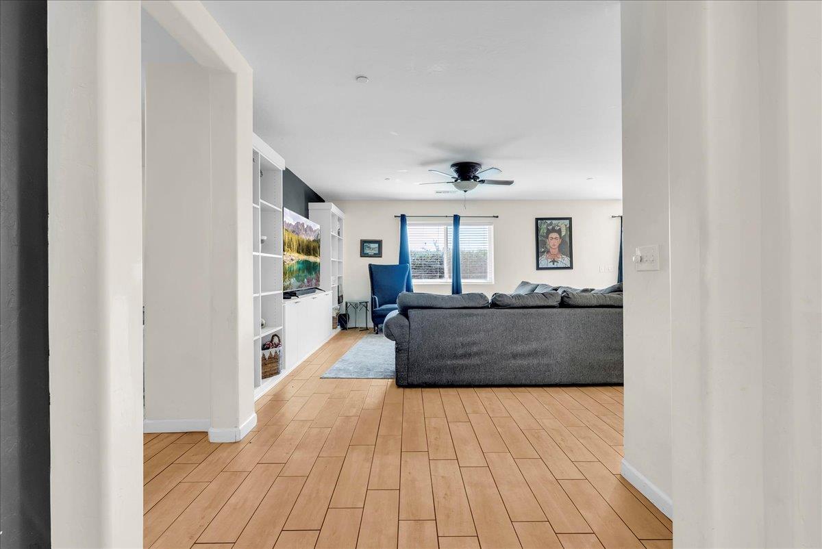 2439 Madeline Dr, Hanford, CA 93230