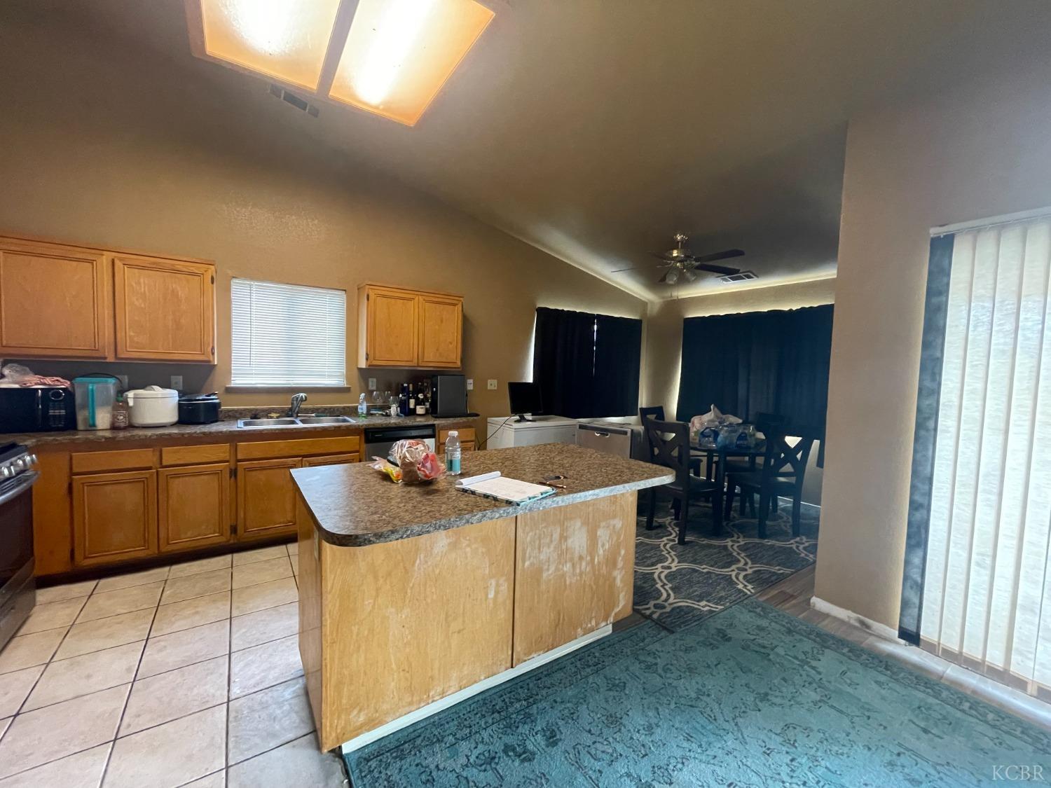 1650 Saltbrush Ave, Coalinga, CA 93210