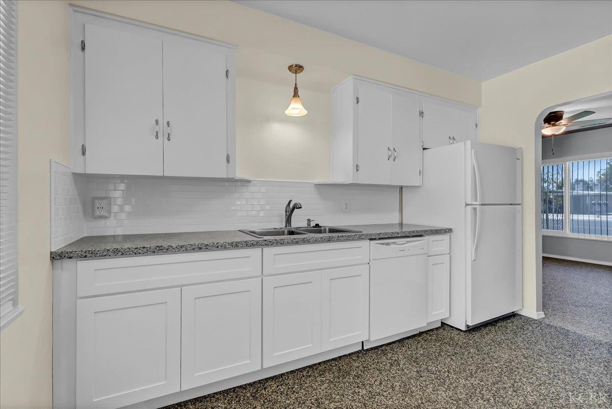 1807 N 11th Ave, Hanford, CA 93230