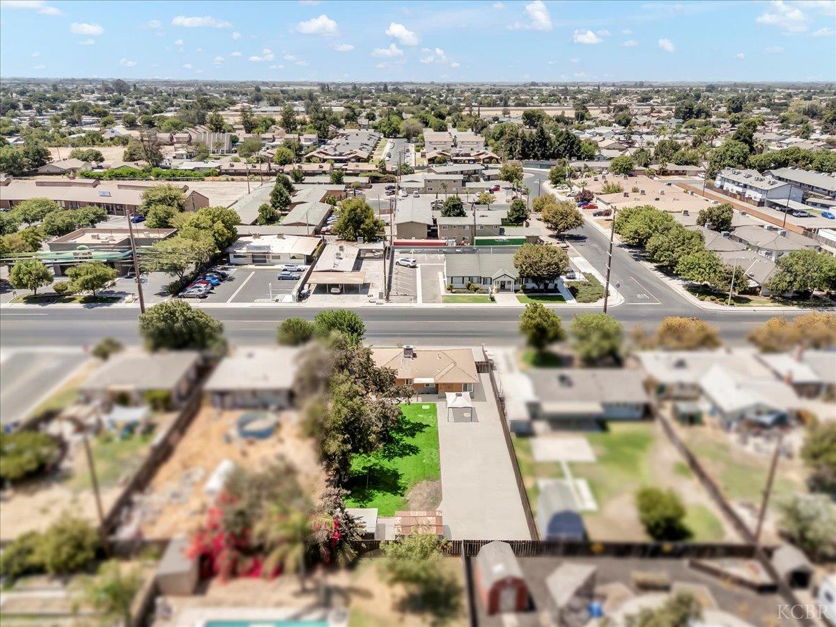 1807 N 11th Ave, Hanford, CA 93230
