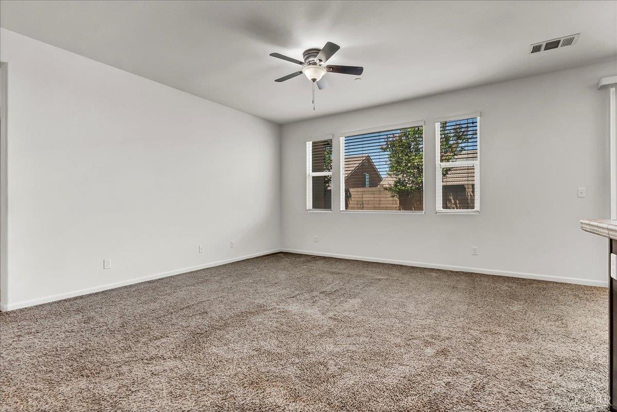 2390 Chardonnay Pl, Hanford, CA 93230
