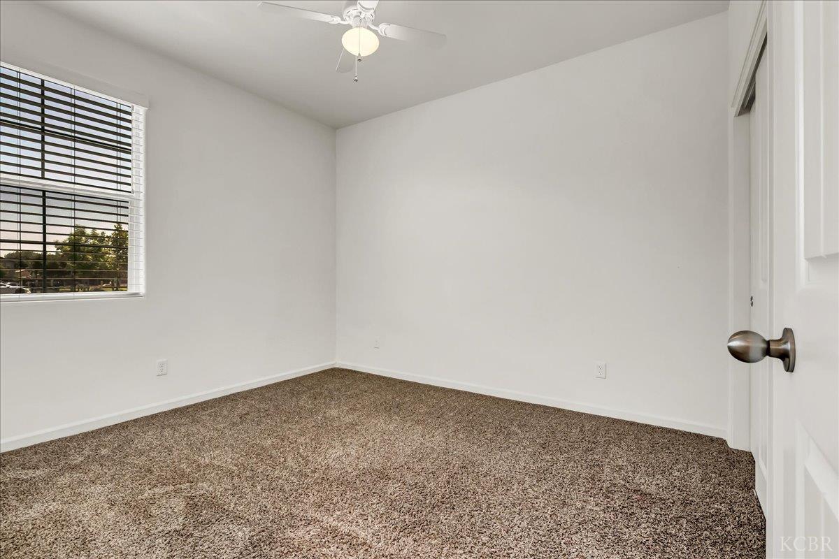 2390 Chardonnay Pl, Hanford, CA 93230