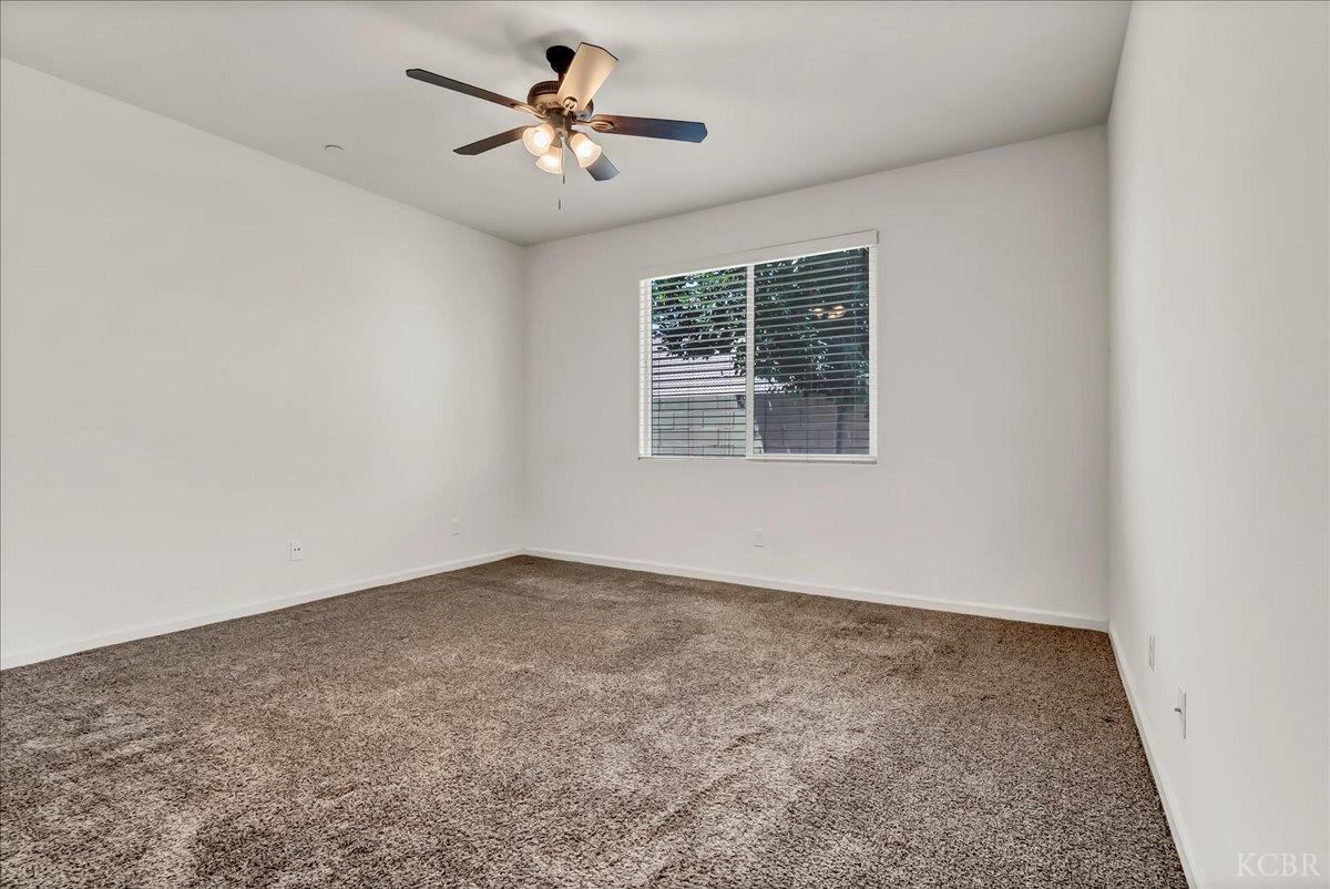 2390 Chardonnay Pl, Hanford, CA 93230