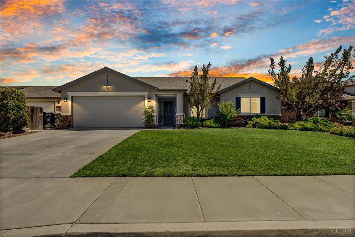 1895 N Rivermist Ct, Hanford, CA 93230