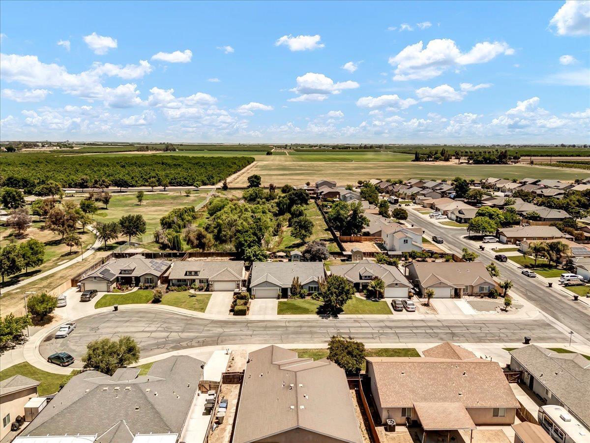 1895 N Rivermist Ct, Hanford, CA 93230
