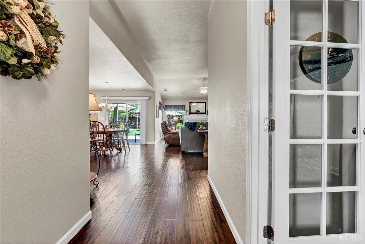 1895 N Rivermist Ct, Hanford, CA 93230