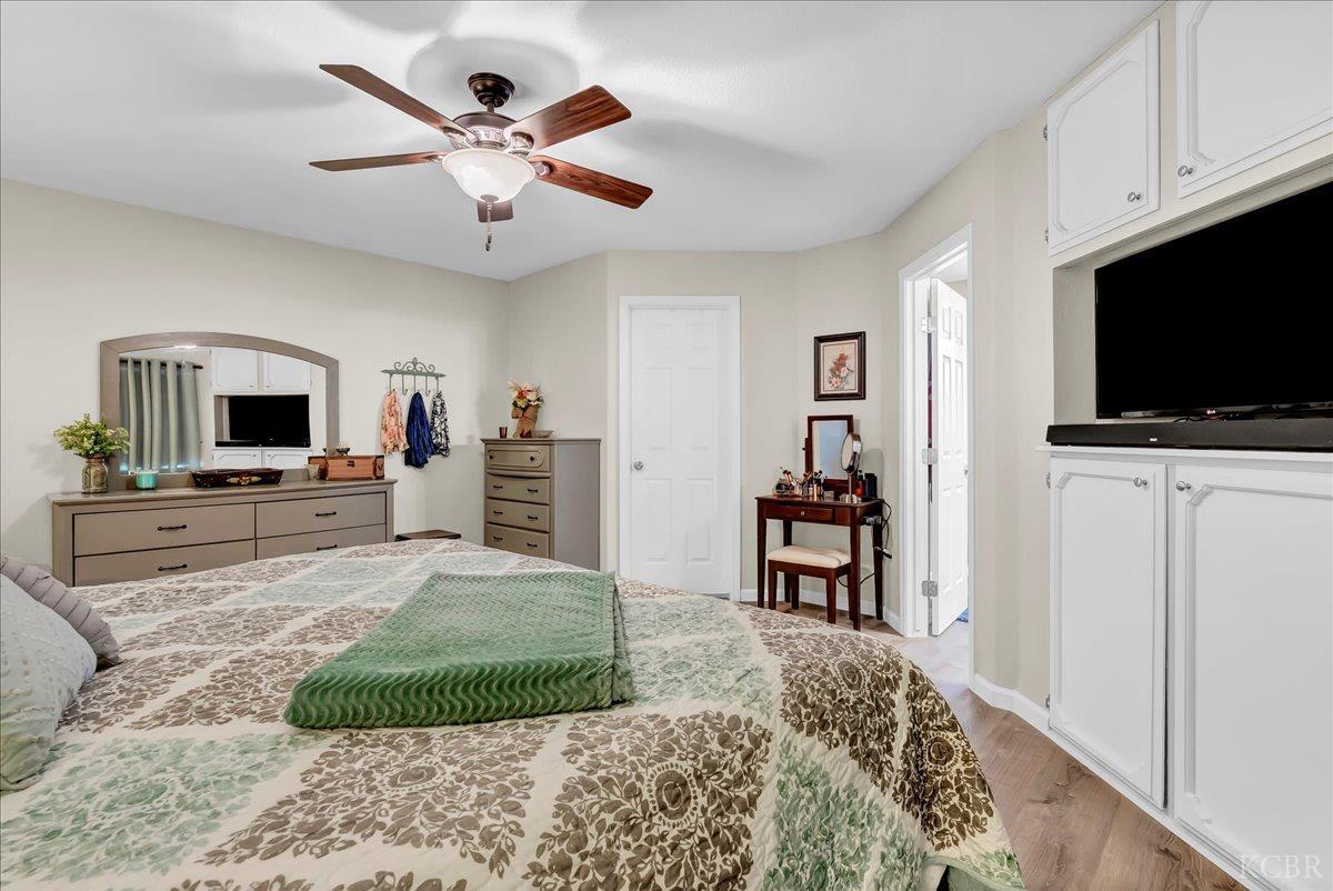 1895 N Rivermist Ct, Hanford, CA 93230