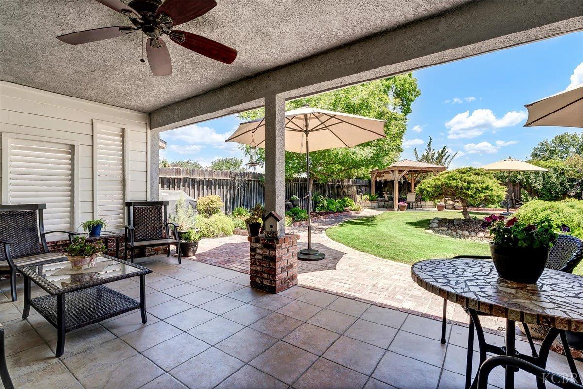 1895 N Rivermist Ct, Hanford, CA 93230