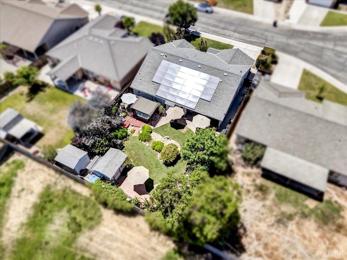 1895 N Rivermist Ct, Hanford, CA 93230