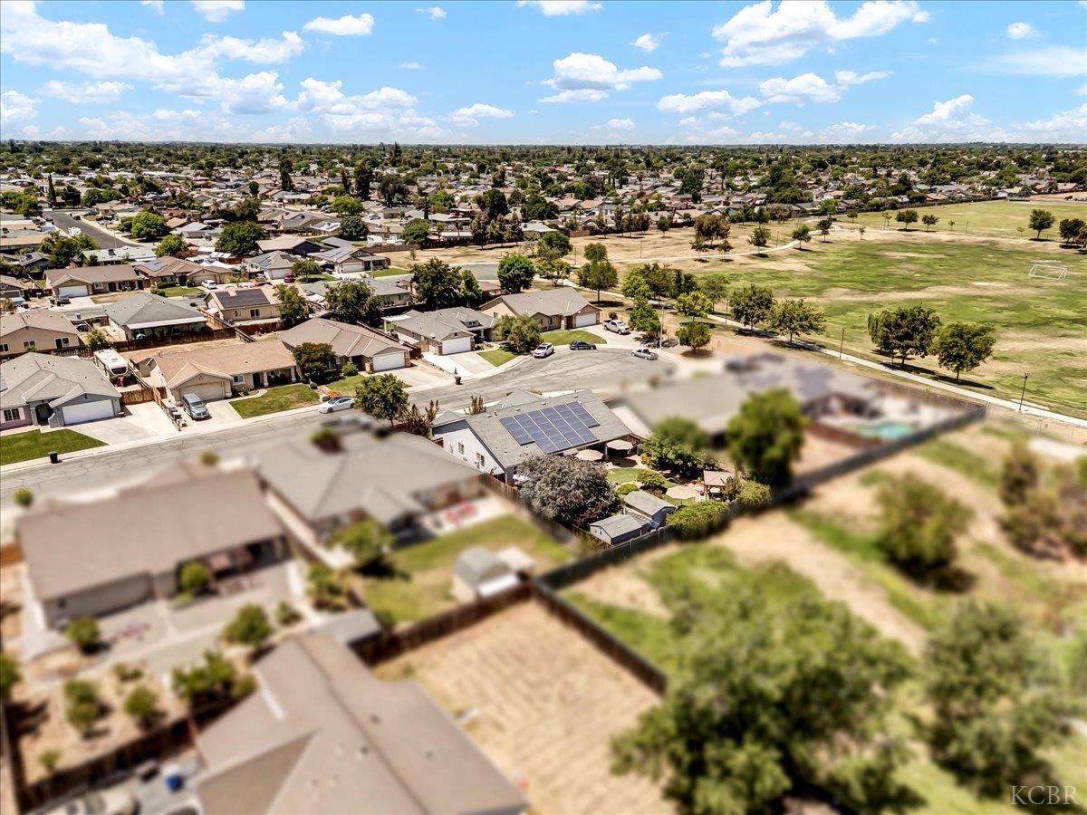 1895 N Rivermist Ct, Hanford, CA 93230