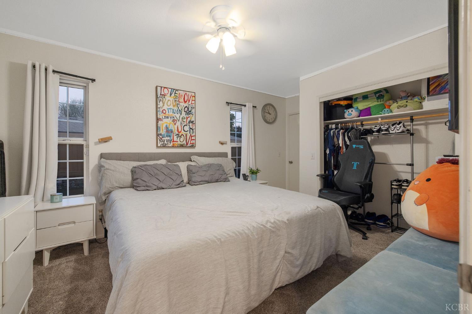 1821 Mulberry Dr, Hanford, CA 93230