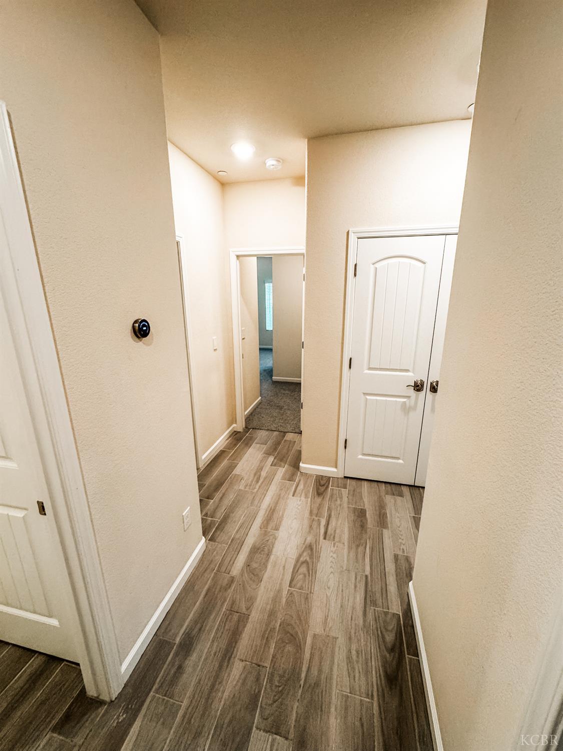 2025 Madeline Dr, Hanford, CA 93230