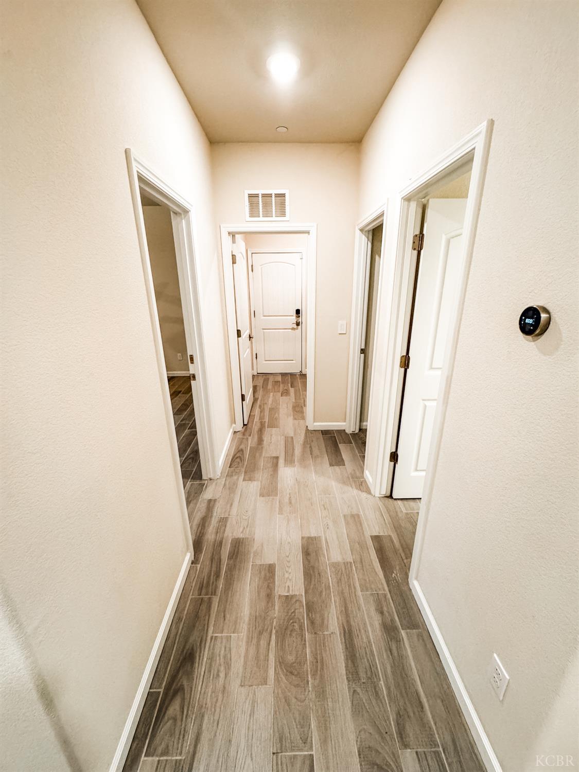 2025 Madeline Dr, Hanford, CA 93230