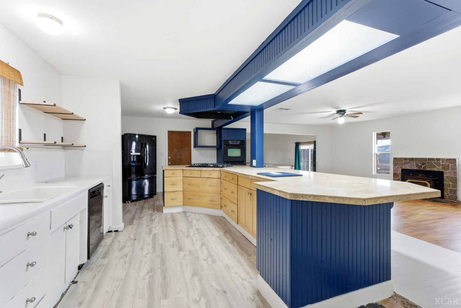 10139 David St, Hanford, CA 93230