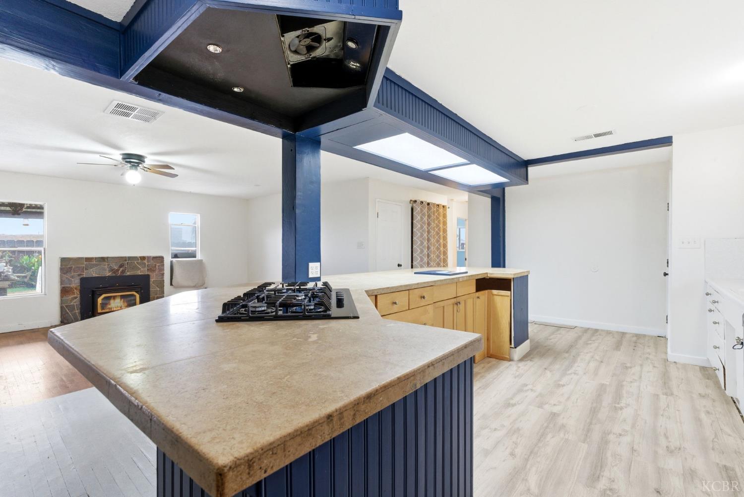 10139 David St, Hanford, CA 93230