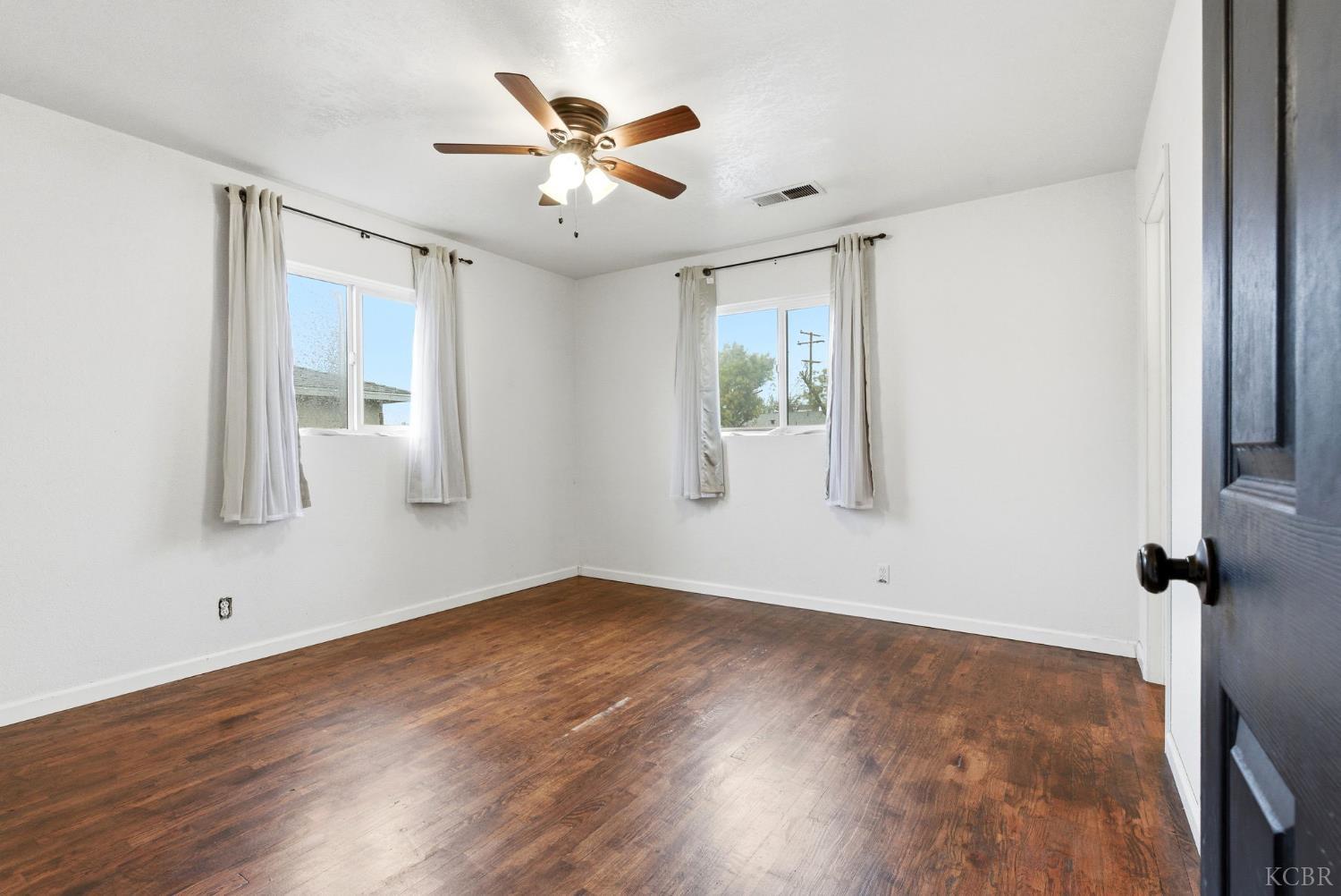 10139 David St, Hanford, CA 93230