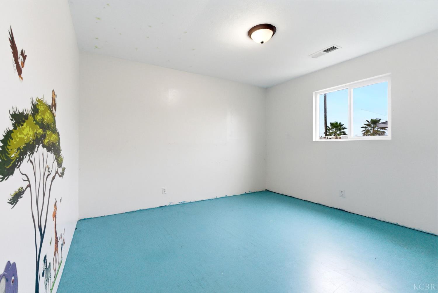 10139 David St, Hanford, CA 93230