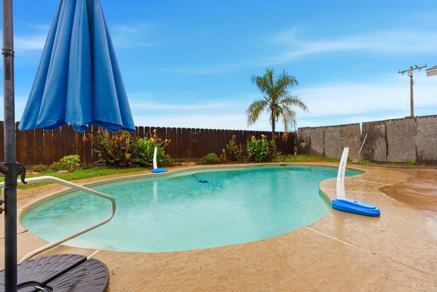 10139 David St, Hanford, CA 93230