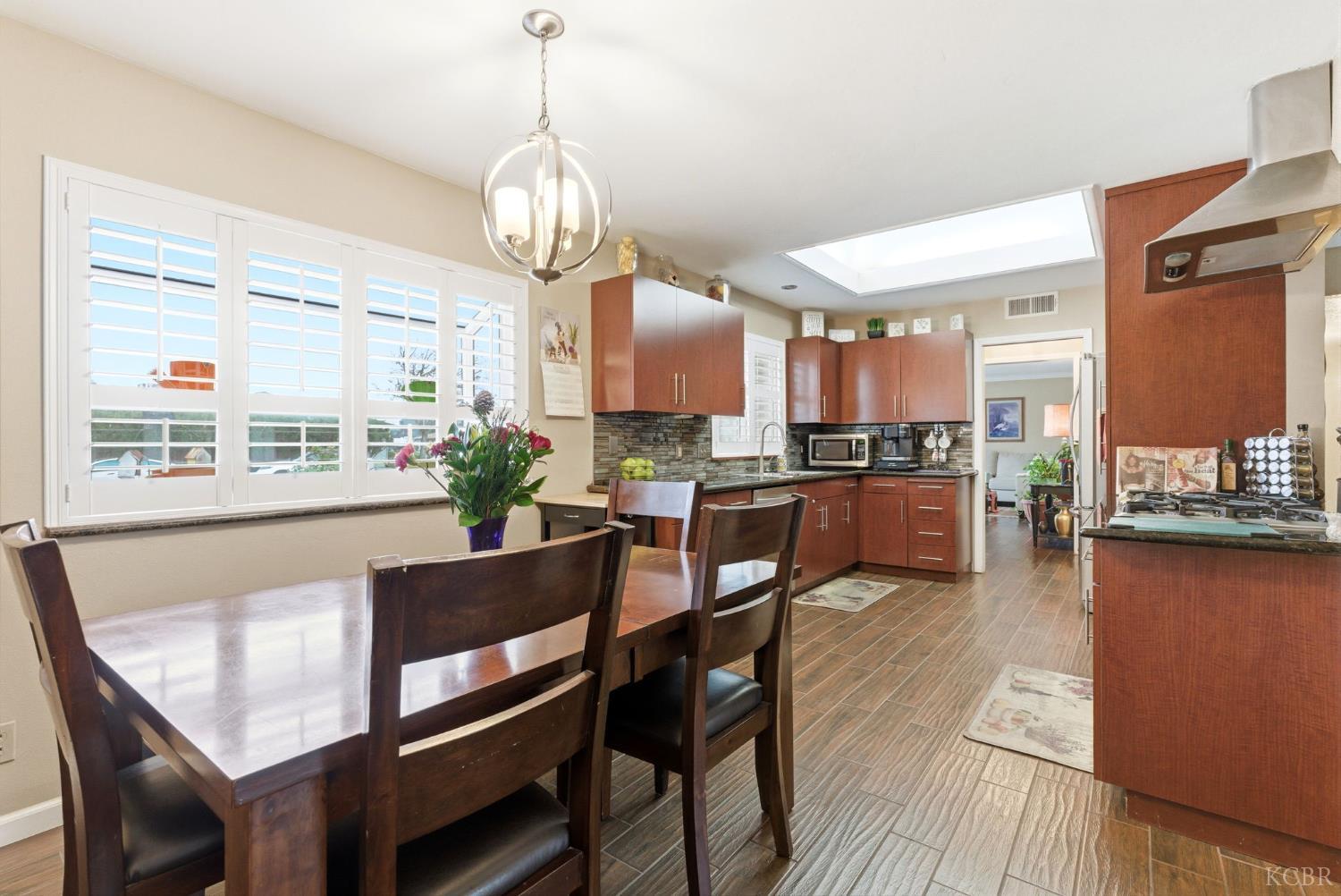 2710 Aspen St, Hanford, CA 93230