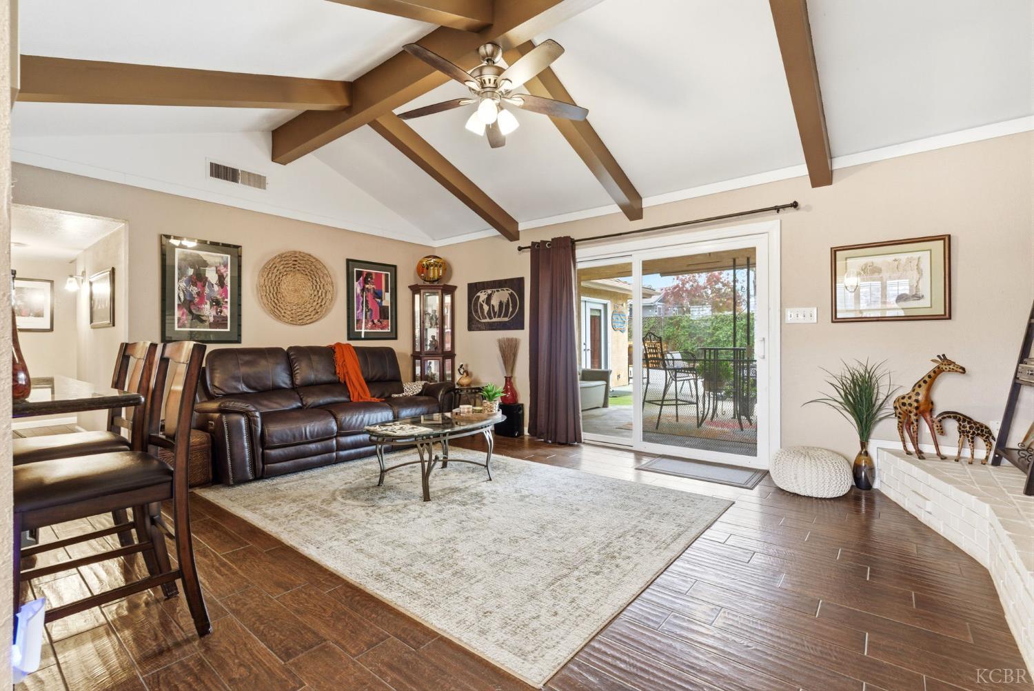 2710 Aspen St, Hanford, CA 93230