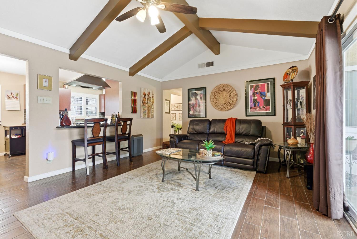 2710 Aspen St, Hanford, CA 93230