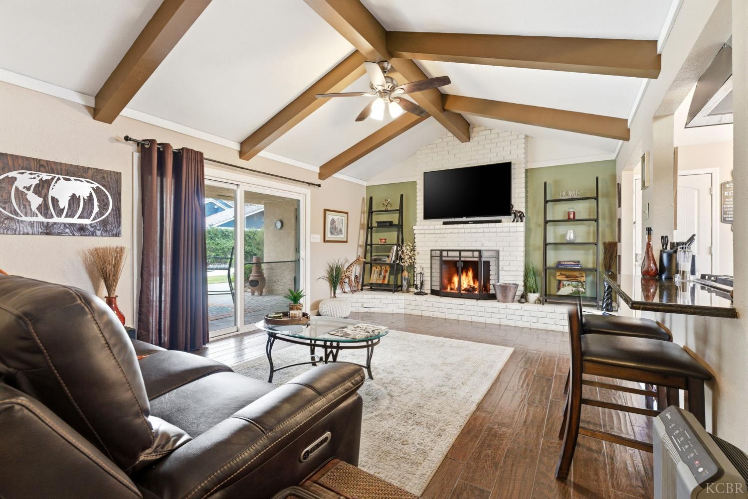 2710 Aspen St, Hanford, CA 93230